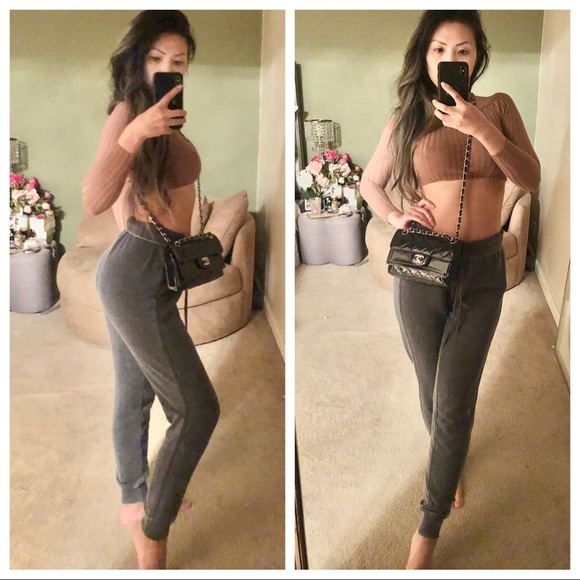 CHANEL navy patent leather shoulder flap bag - Picture 16 of 16